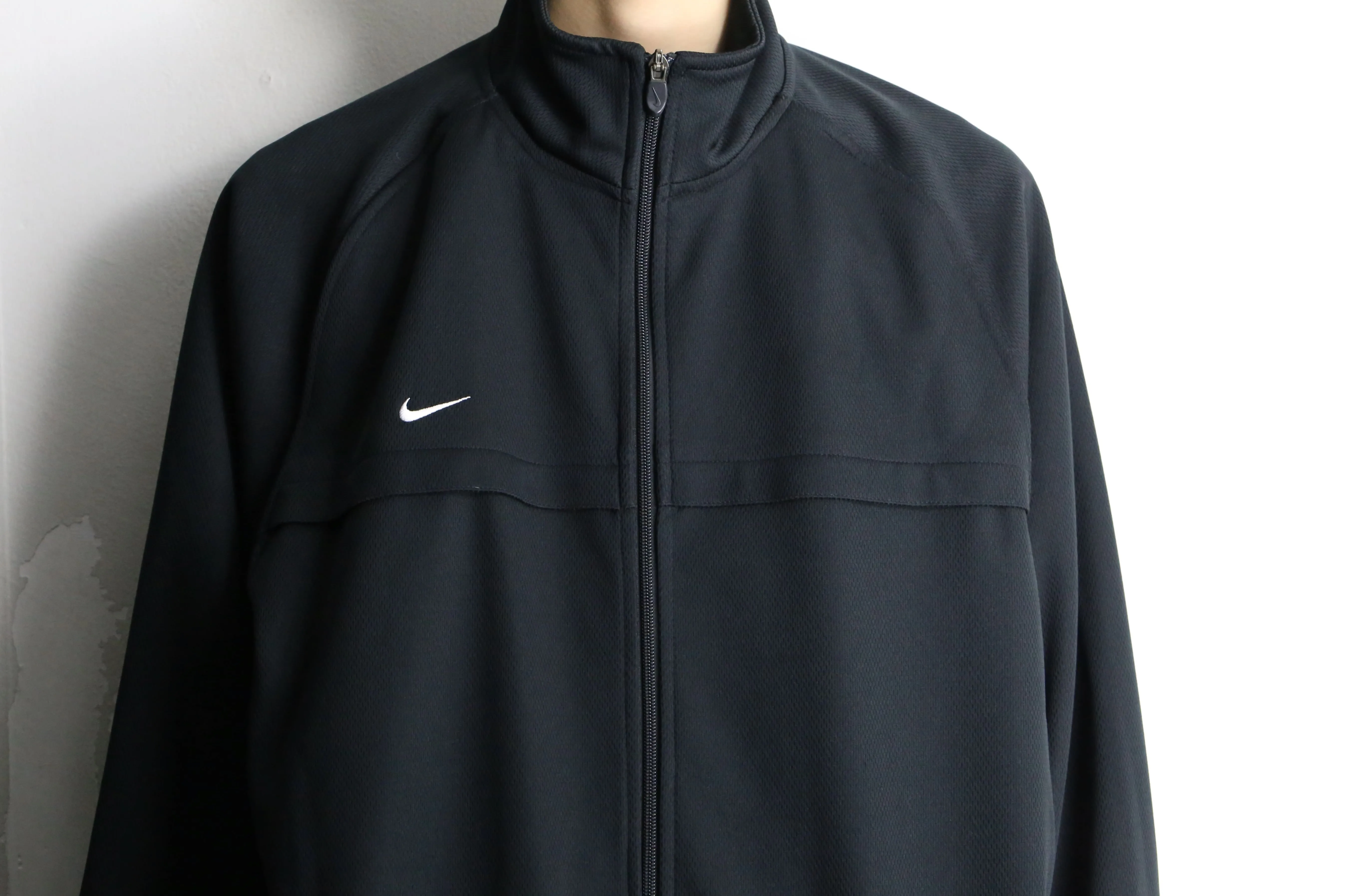 00’s “NIKE” monotone loose track jacket