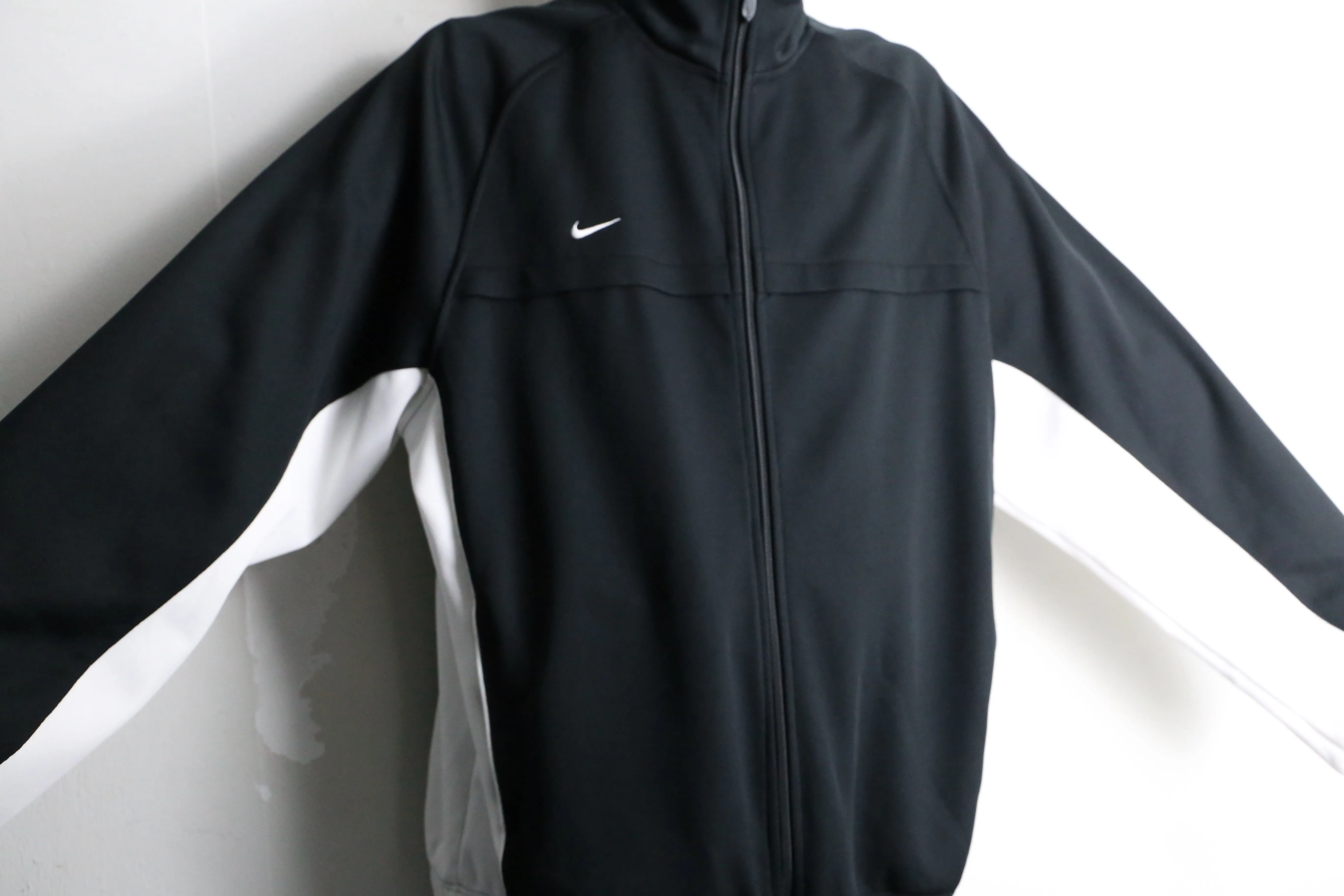 00’s “NIKE” monotone loose track jacket