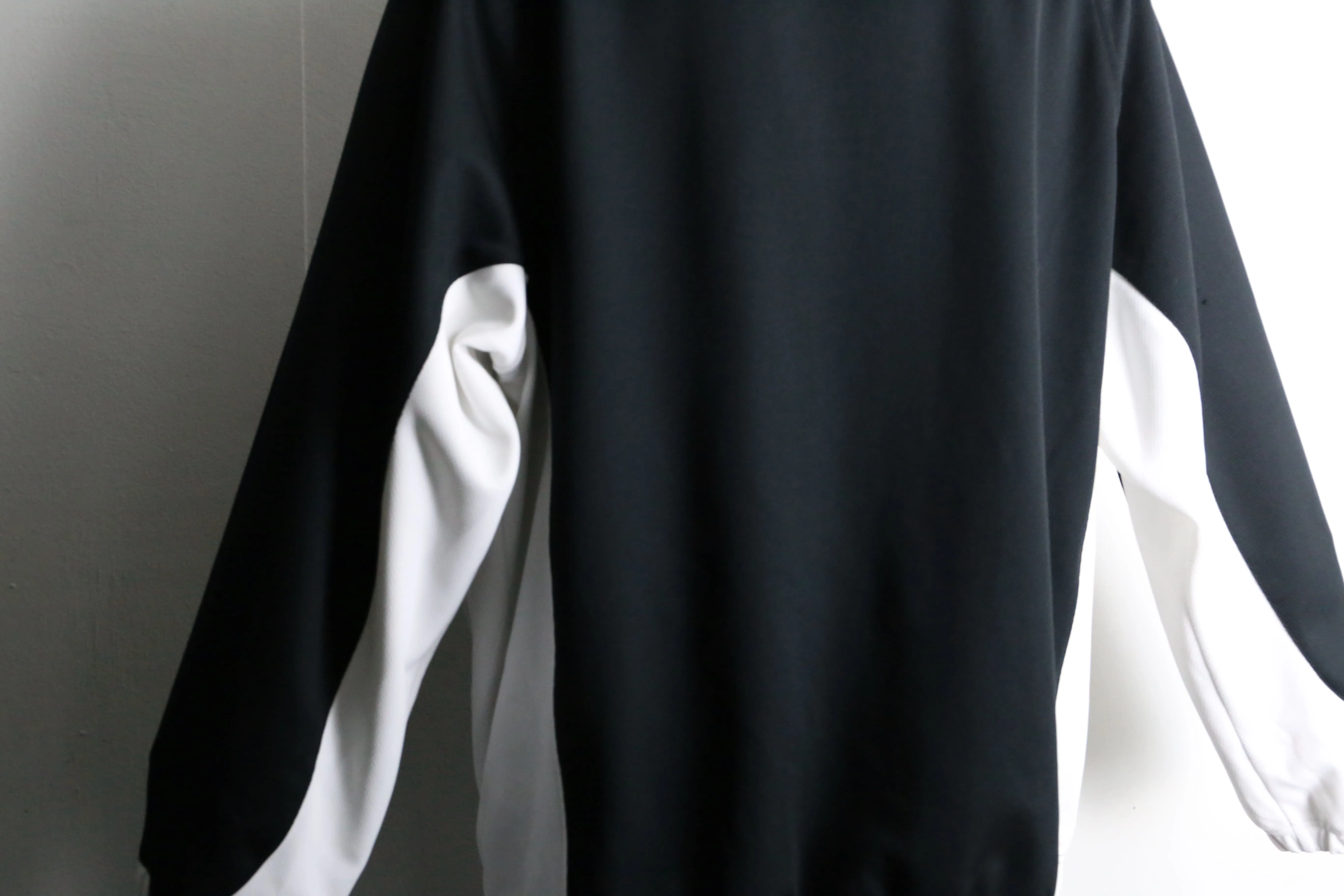 00’s “NIKE” monotone loose track jacket