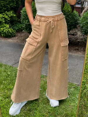 Latte Cargo Flowy Cropped Pants