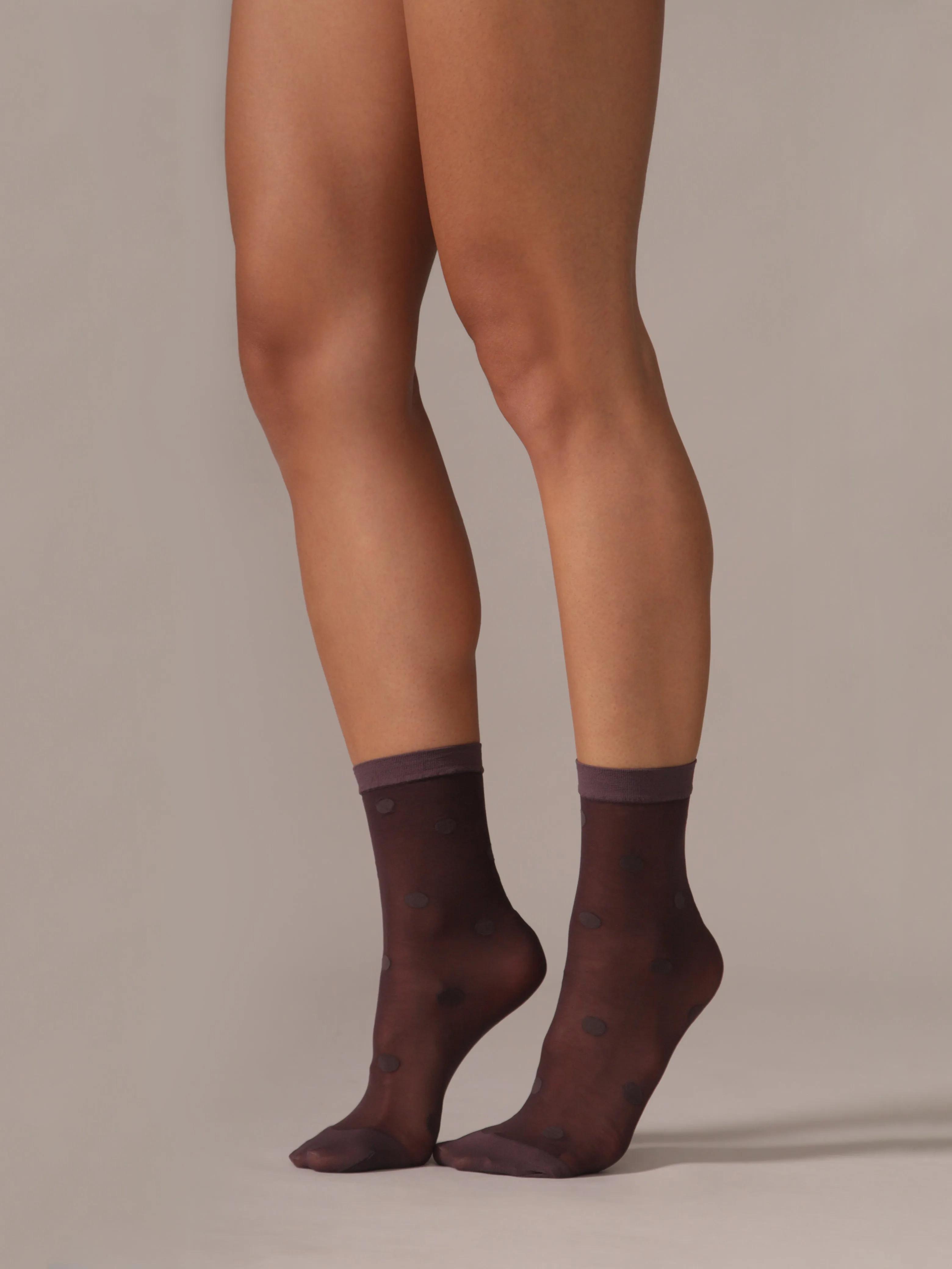 Mega Dot Pattern Sheer Socks in Plum