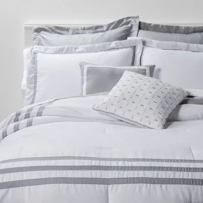 New - 8pc Sanford Comforter Set - Threshold