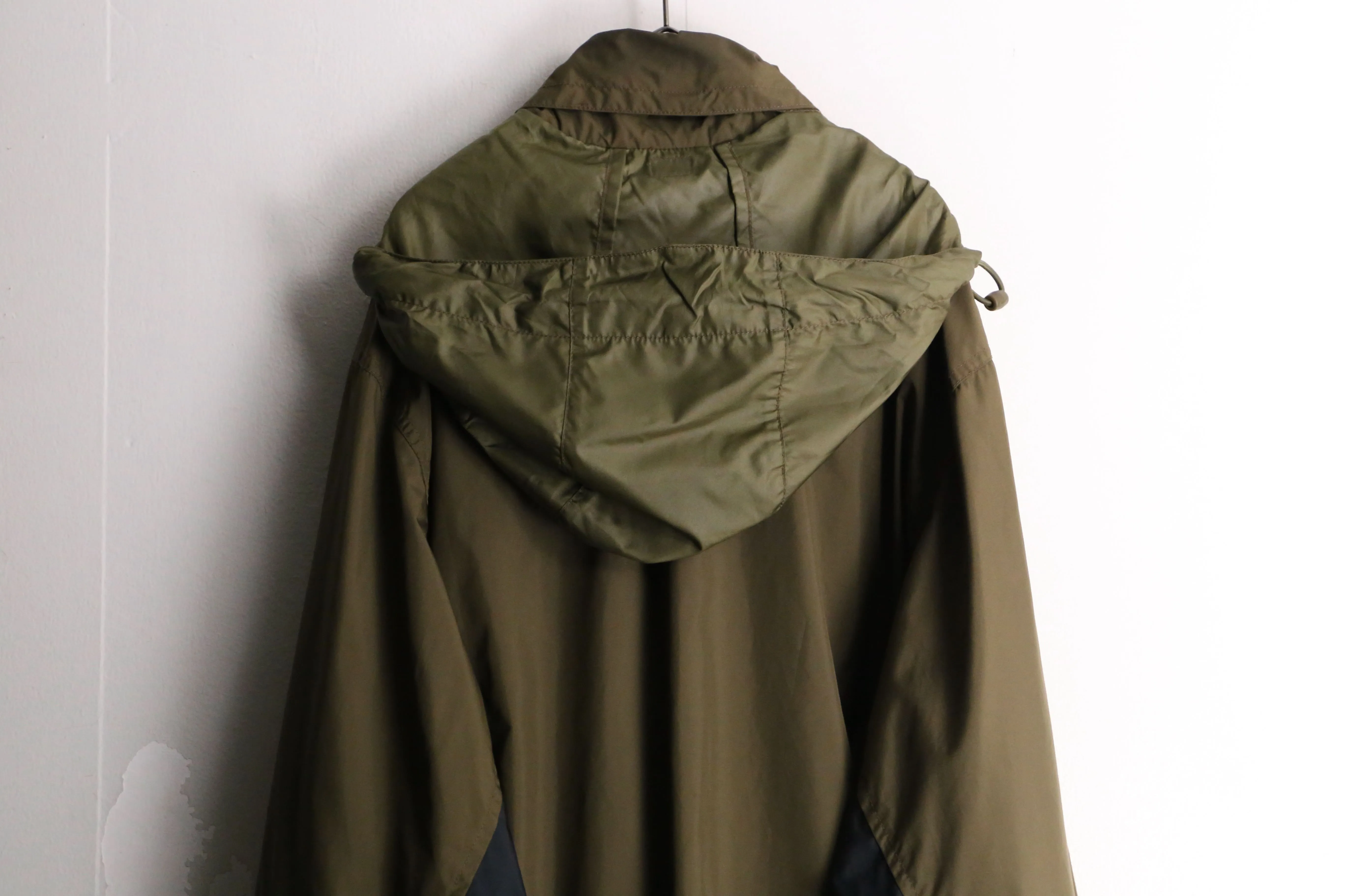 "NIKE" khaki color nylon track jacket