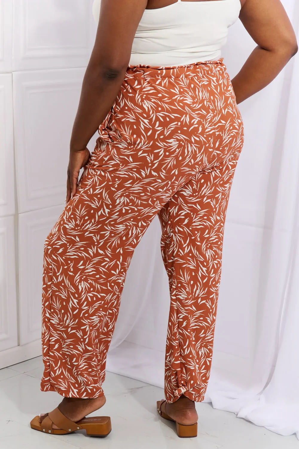 Right Angle Geometric Printed Pants