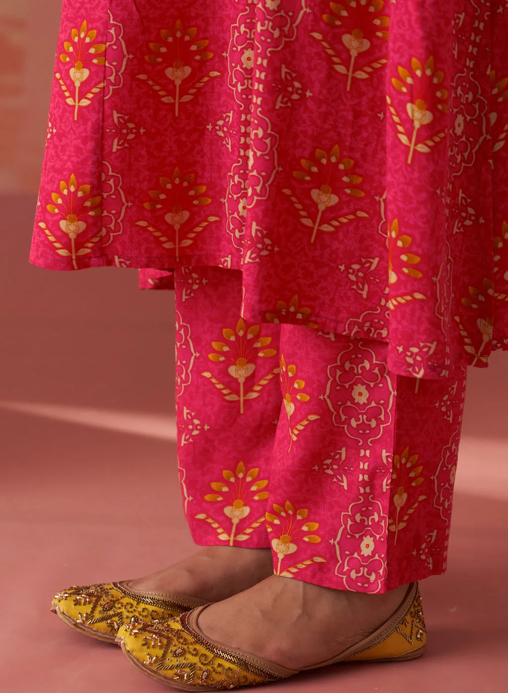 Sania Fuchsia PinkPrinted Rayon Kurta Set