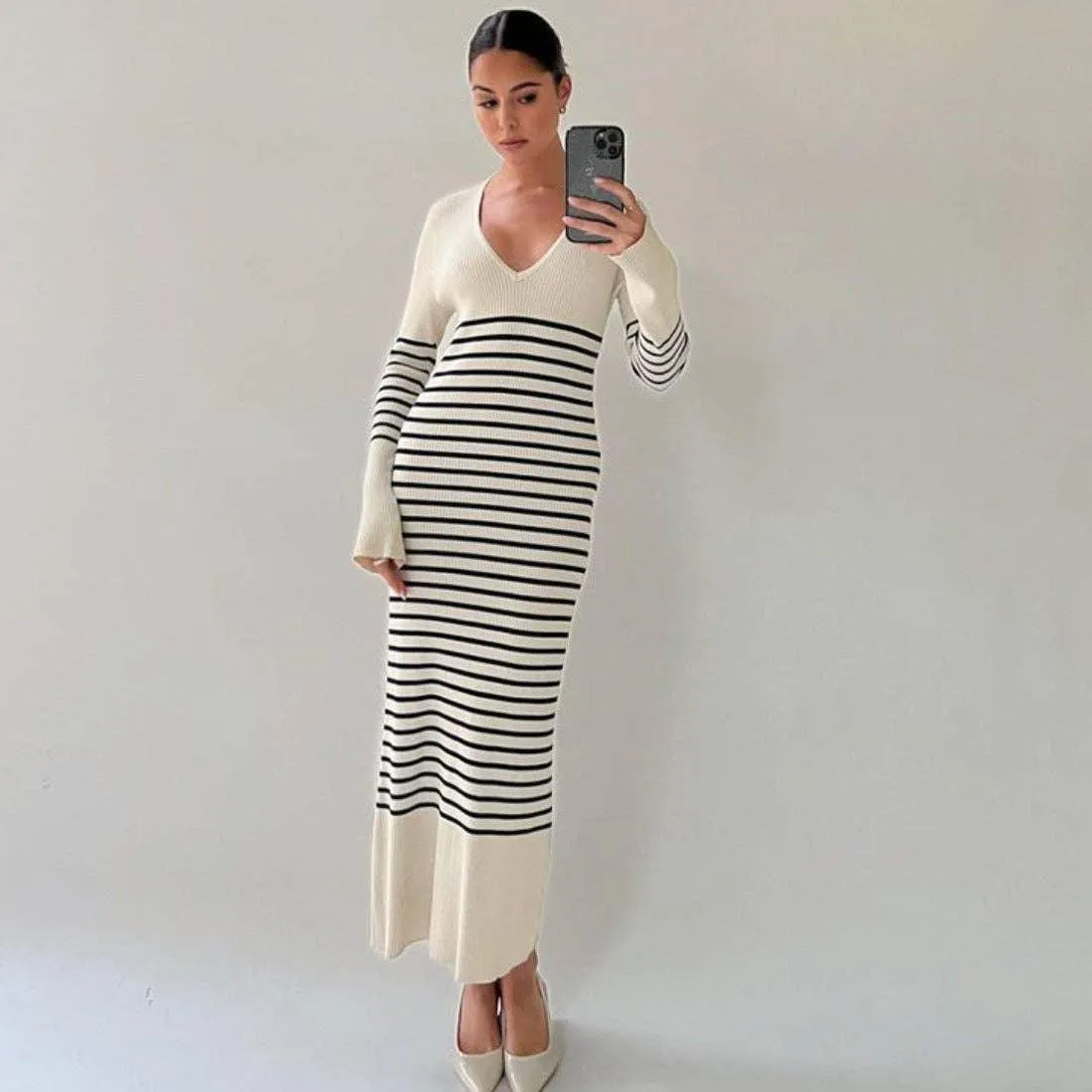 Stripe V-Neck Slim-Fitting Long Sleeves Knit Dress 1370