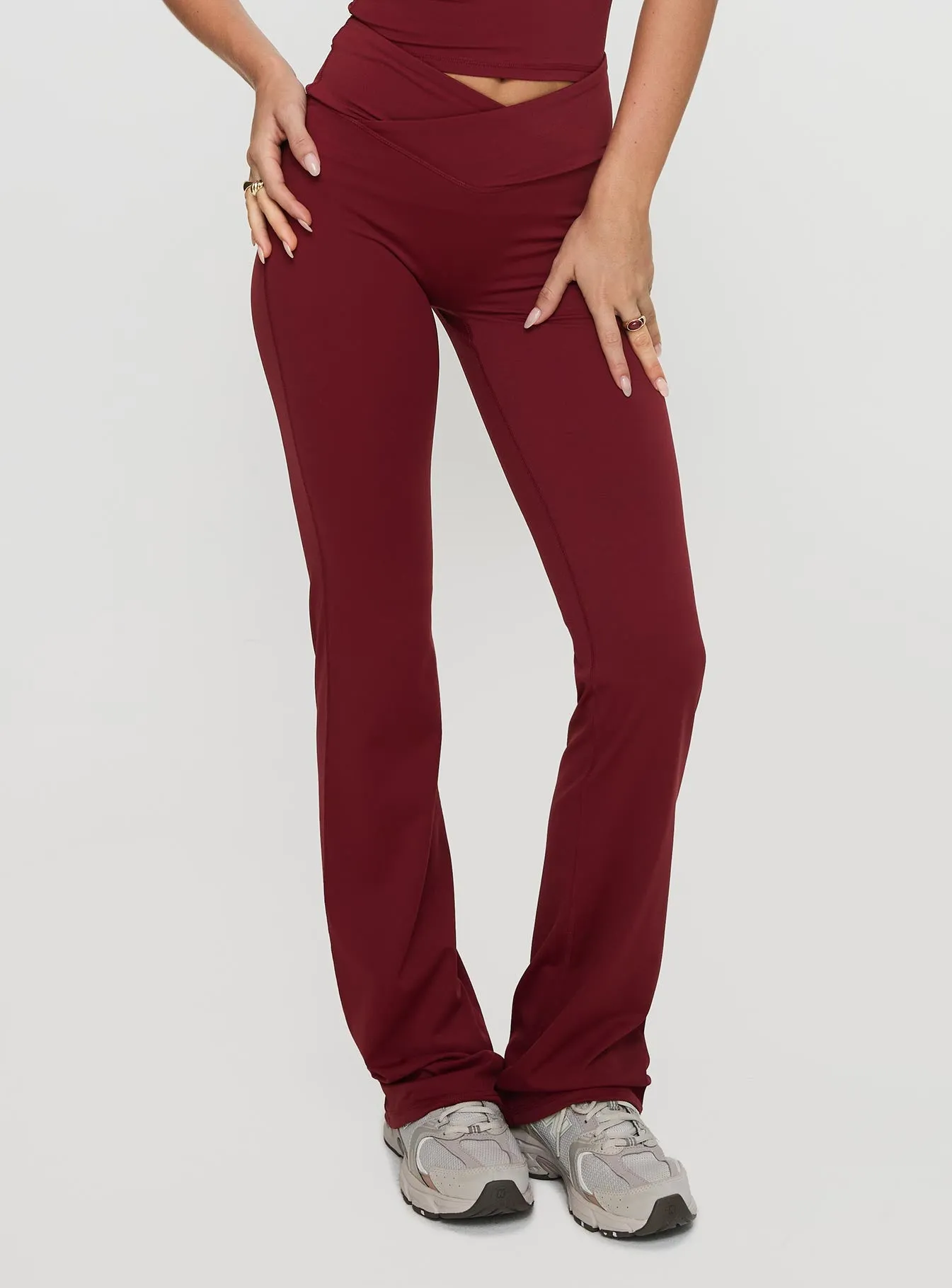 Sunday Session Active Flare Leg Pant Red