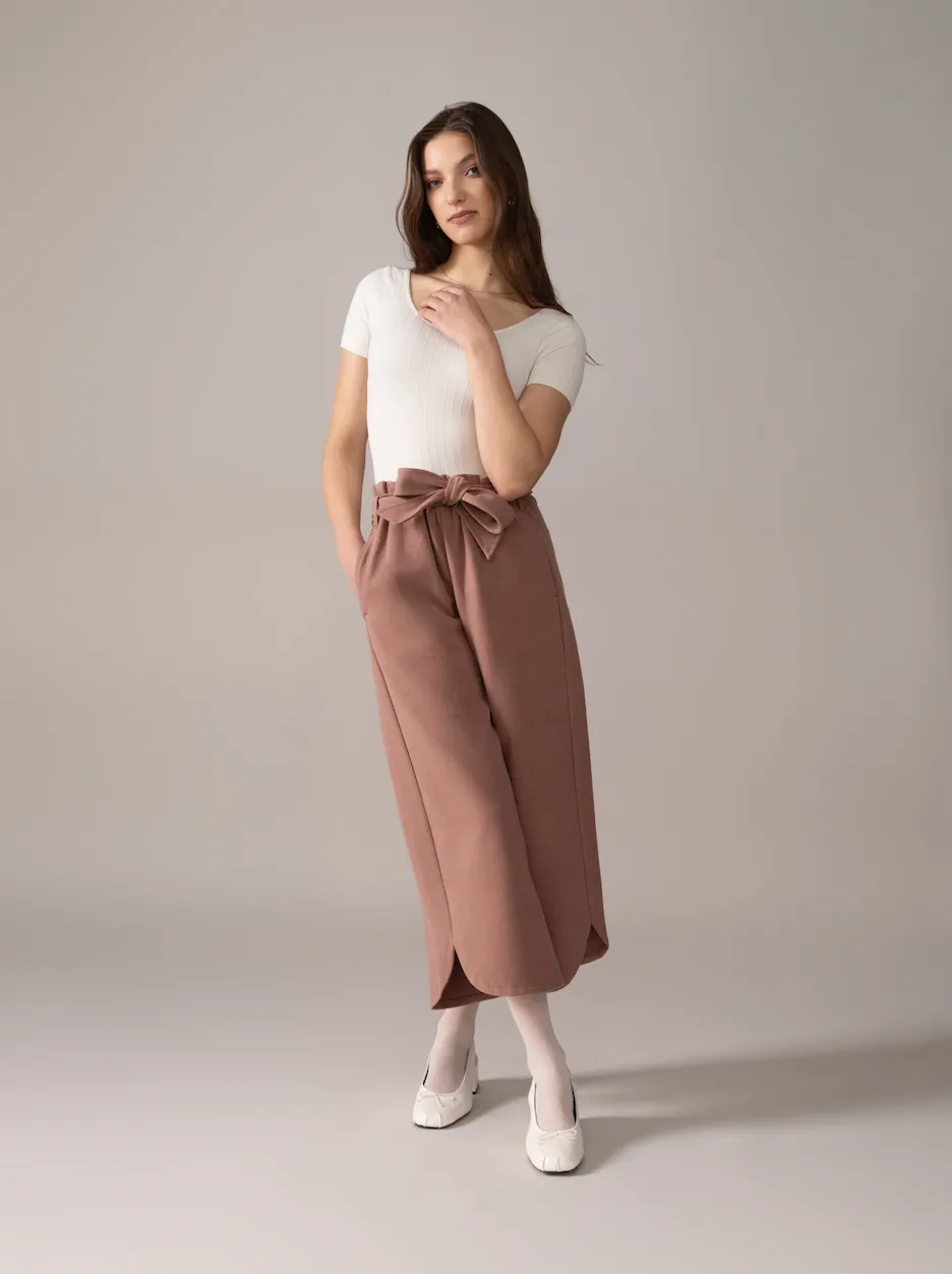 Tulip Hem Brushed Knit Pant in Cognac