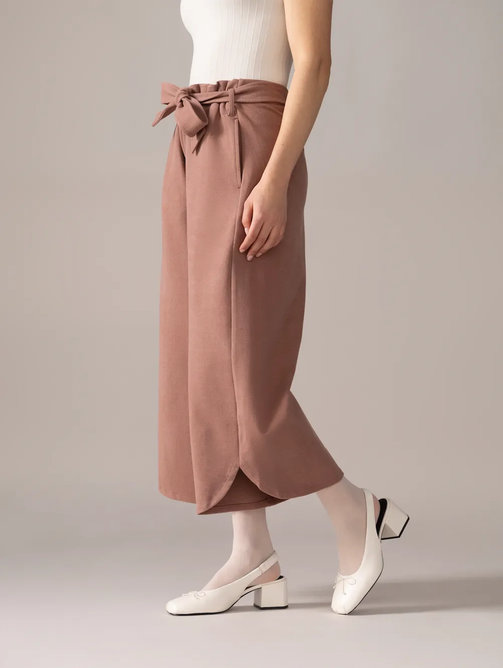 Tulip Hem Brushed Knit Pant in Cognac