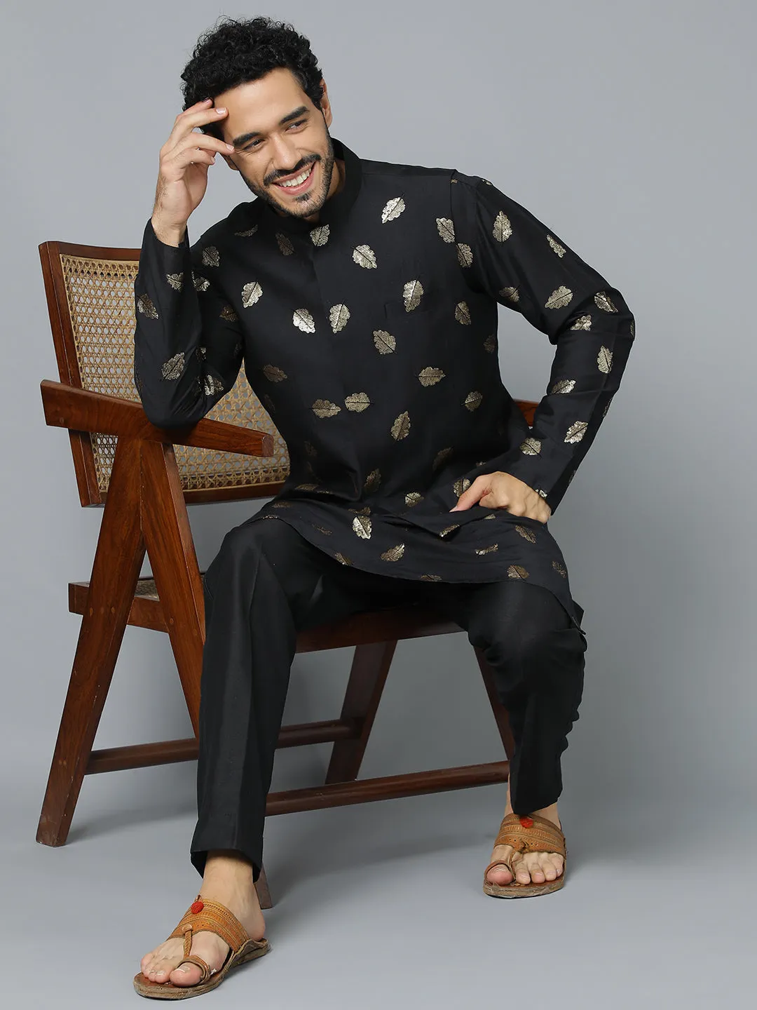 VASTRAMAY Black Leaf Motif Jacket Kurta