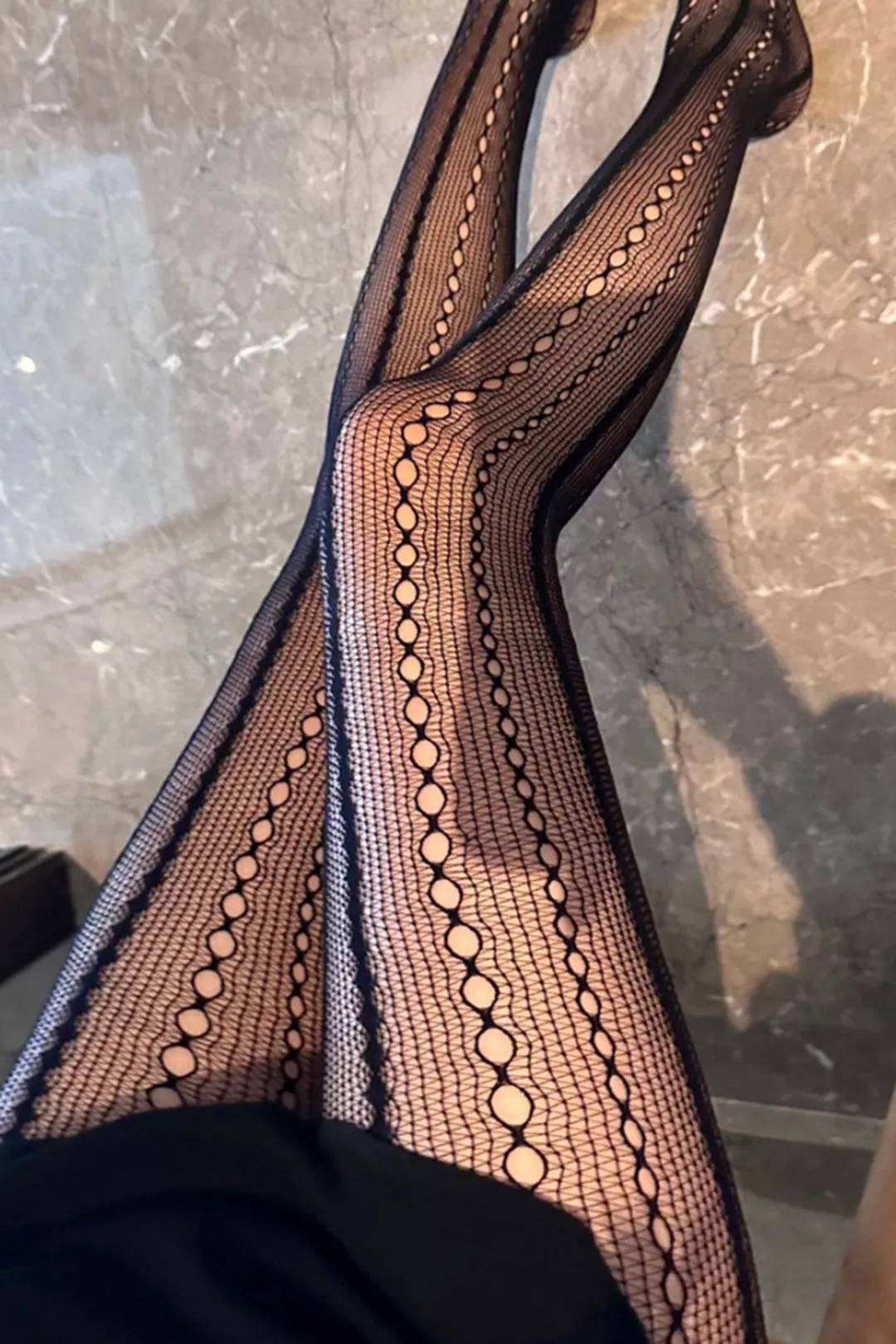 Vertical Stripes Fishnet Tights