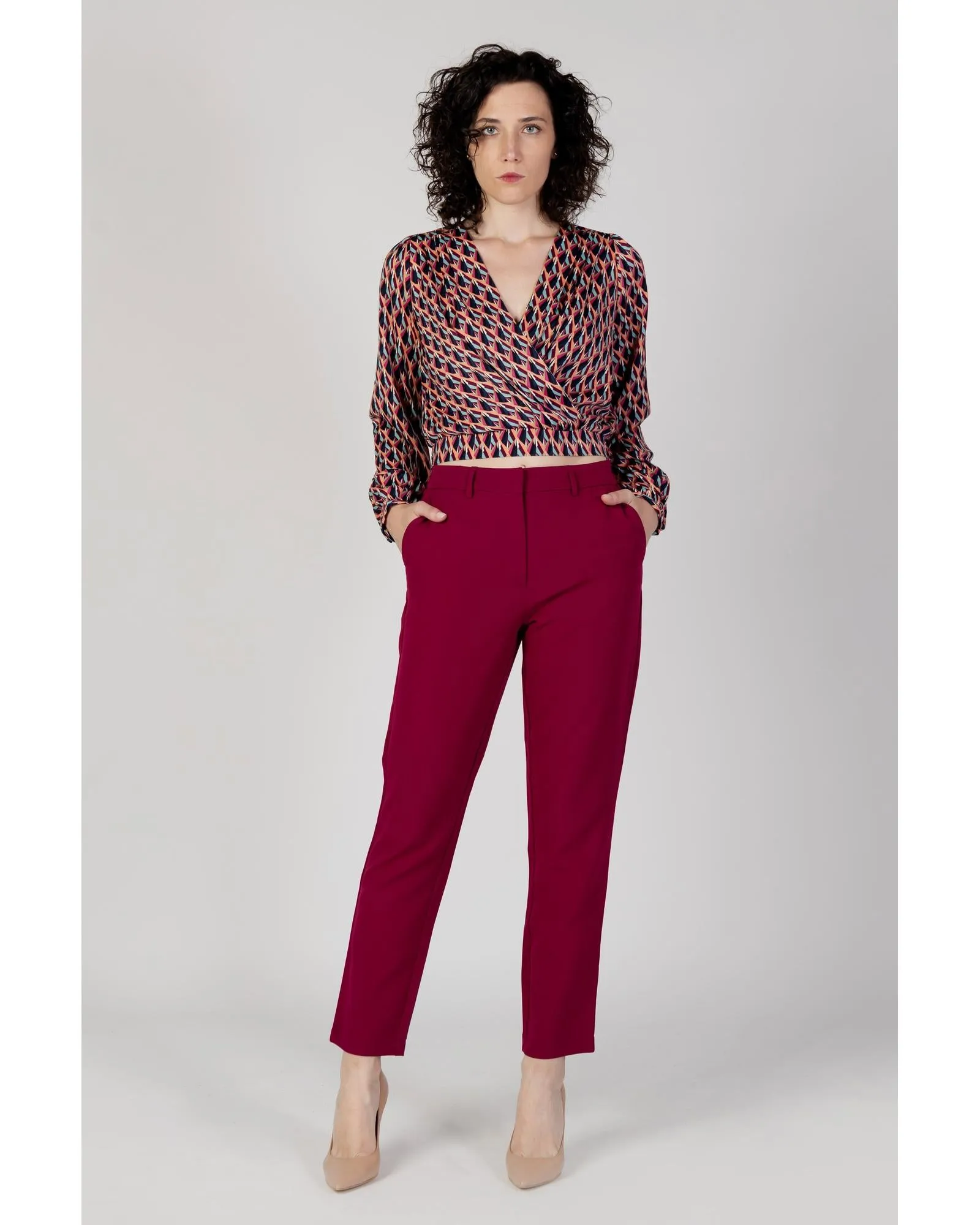 Vila Women's Straight Leg Pants - Burgundy